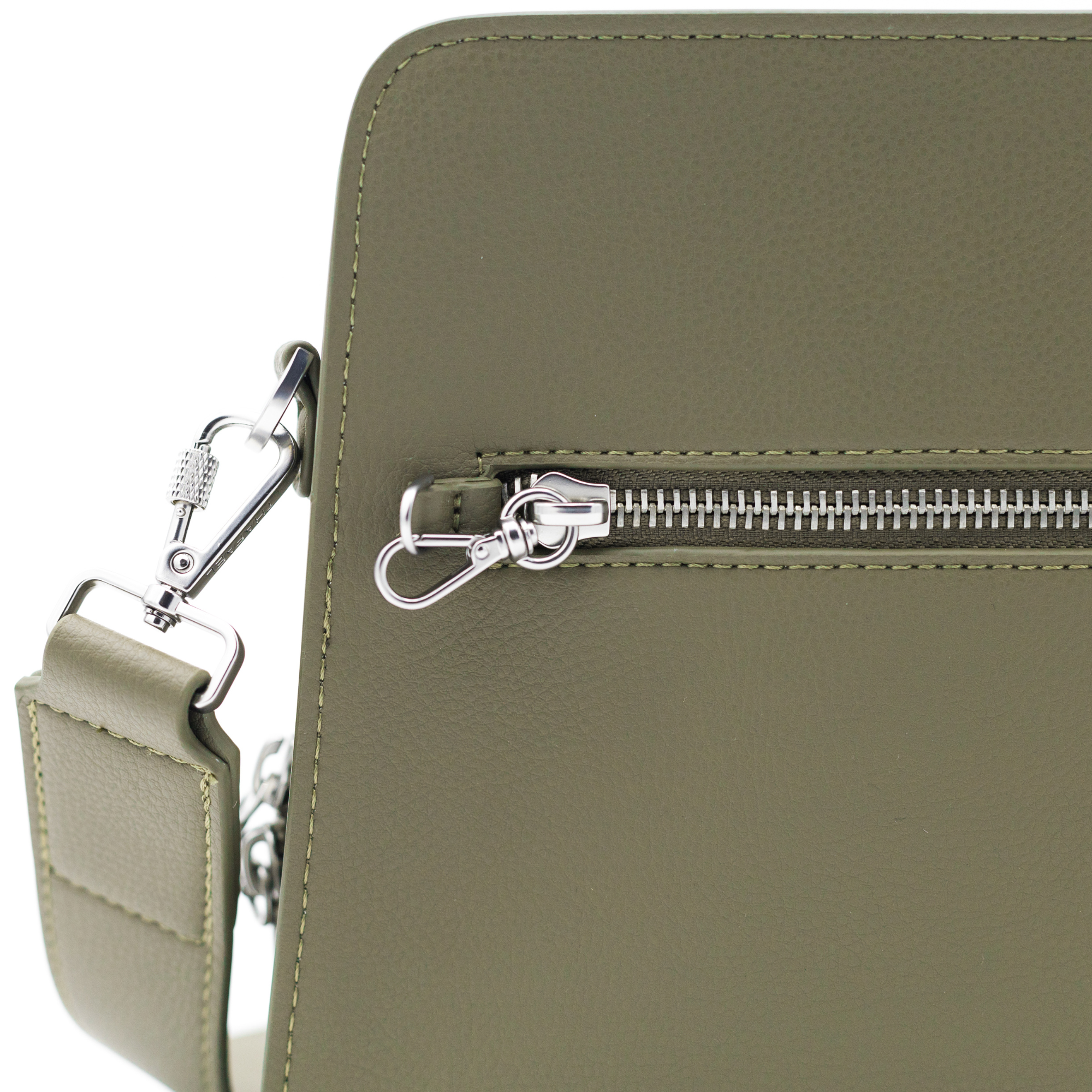 La Trotteuse Crossbody Travel Bag- Anti-theft, Sleek (NEW)